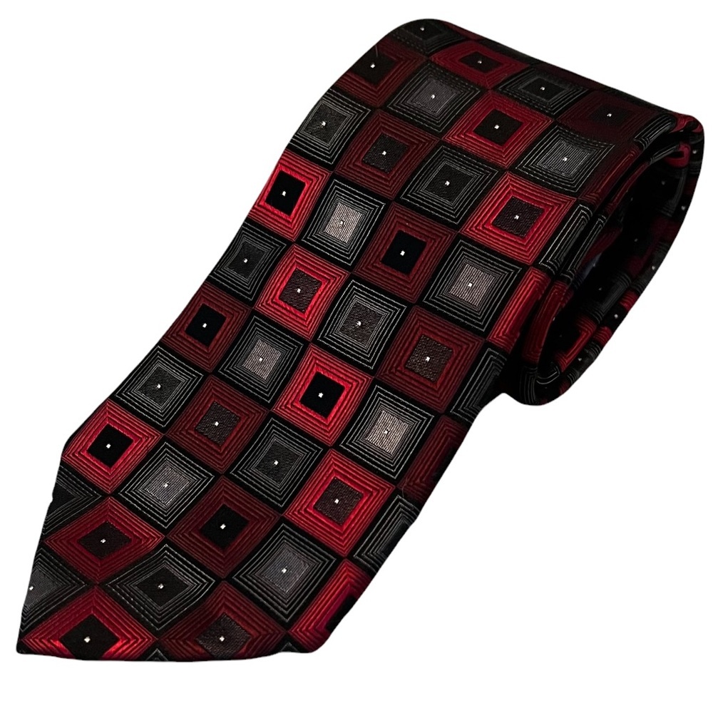 Jones New York Mens Red and Black Square Pattern Tie. 100% Silk